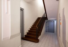 Lainnya 4 Apartment Brzozowa Krakow by Renters