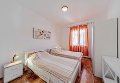 Lainnya 3 Apartments Kuzma