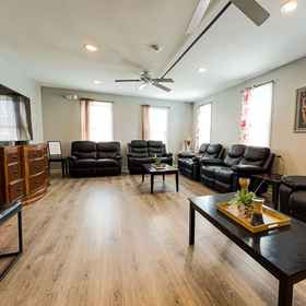 Primary image1尼加拉瀑布 THE 1023 私人庭院及停車場飯店,靠近瀑布及賭場,由 Niagara Hospitality 經營,尼亚加拉瀑布州立公园飯店