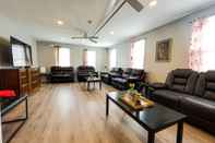 Khác THE 1023 With Private Yard & Parking, Near Falls & Casino by Niagara Hospitality