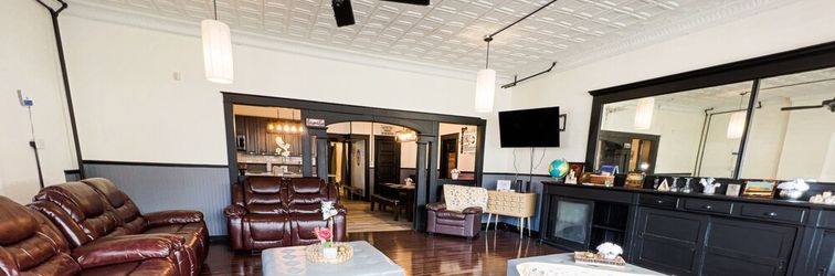 อื่นๆ The Pub with Private Yard & Parking, Near the Falls & Casino by Niagara Hospitality