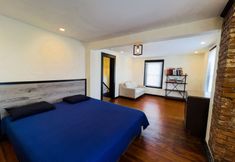 อื่นๆ 7 The Pub with Private Yard & Parking, Near the Falls & Casino by Niagara Hospitality