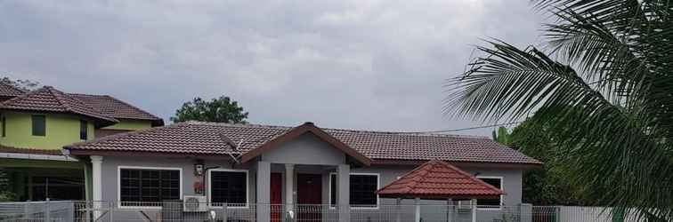 Lainnya Mri Homestay Sg Buloh - 2 Br House With Centralised Private Pool