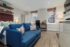 Lain-lain Charlotte Rise