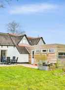 Imej utama Quaint Holiday Home in Gerkesklooster with Hot Tub, Sauna & Fenced Garden