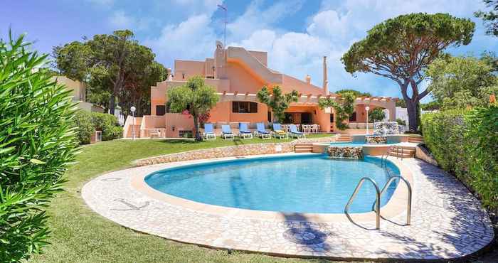 Lainnya Wonderful Villa in Vilamoura With Barbecue and Private Swimming Pool