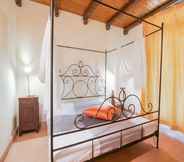 Lain-lain 2 Charming Apartment in Ascoli Piceno With Swimming Pool