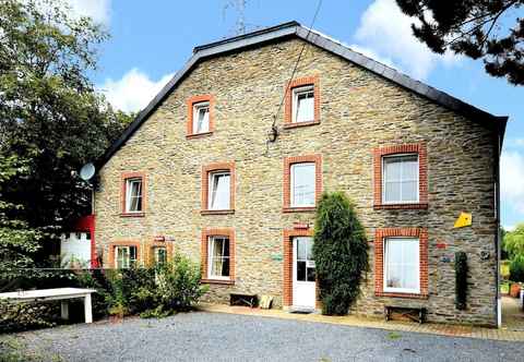 Khác Holiday Home in La Roche en Ardennes With Garden