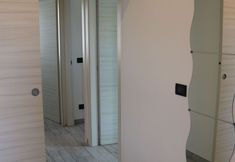 Others 2 Holiday Apartment near Lake, Shared Swimming Pool