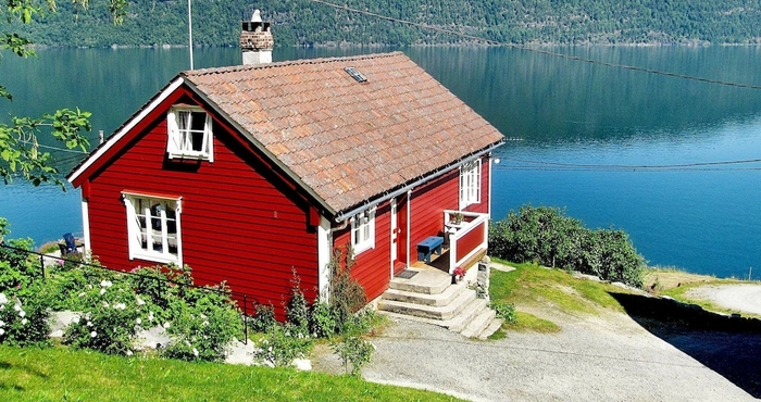 Others 4 Person Holiday Home in Utvik