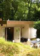 Imej utama Peacefully Situated Chalet Surrounded by Woods