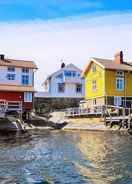 Exterior 6 Person Holiday Home in Gullholmen