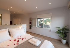 Others 6 Eleftheria Suites