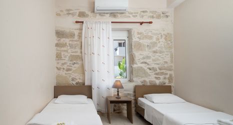 Lain-lain 2 Zeus Traditional House