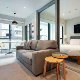 Primary image 1 Toodle's Pristine inner-city nest with carpark, Campbells Bay Apartments