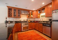 其他 5 Northern Daylights 1 Bedroom Home by RedAwning