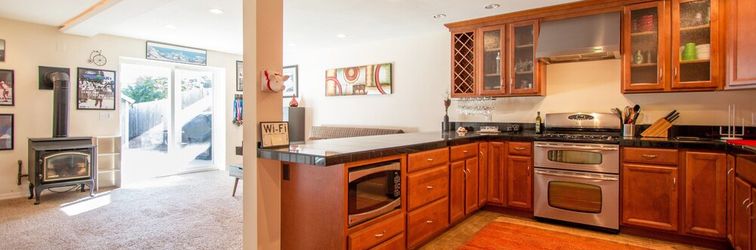 Others Northern Daylights 1 Bedroom Home by RedAwning