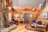 Lain-lain Iron Mountain Lodge 3 Bedroom Cabin by Redawning