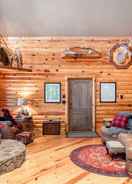 Imej utama Iron Mountain Lodge 3 Bedroom Cabin by Redawning