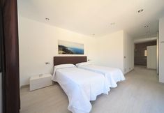 Lain-lain 3 Villa - 4 Bedrooms with Pool, WiFi and Sea views - 108773