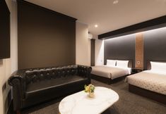 Others 6 GRAND BASE Hakata Premium