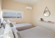 Others 6 Luxury Villa With Private Heated Pool, Childrens Fenced Area, Near the Beach & the Town