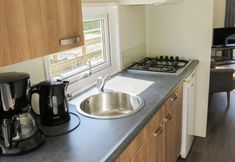 Others 5 Comfortable Chalet With Microwave in Kempen Region