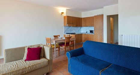 기타 2 Spacious Apartment in Rancone With Lake View