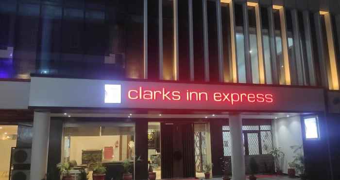 อื่นๆ Clarks Inn Express