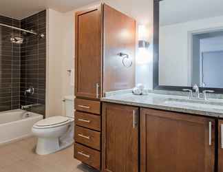 Others 2 CozySuites | TWO Stylish 2BR Condo on Elm St.