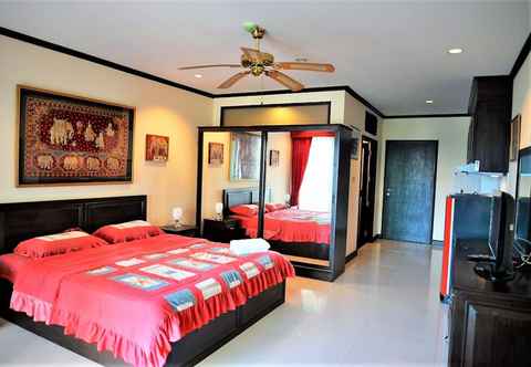 Others Plaza Residence Jomtien Beach - Large Studio Condo