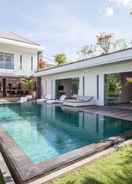 ภาพหลัก Captivating Villa Walk to the Beach