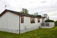 Others Beautiful 2-bed Lodge With hot tub and Saunain Ely