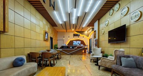 기타 2 FRT Airport Hotel