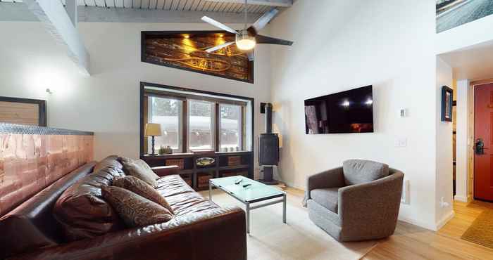 Lainnya Mammoth Estates Studio Condos - 2 Blocks from The Village Gondola Station by RedAwning