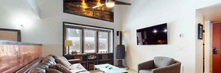 Lain-lain Mammoth Estates Studio Condos - 2 Blocks from The Village Gondola Station by RedAwning