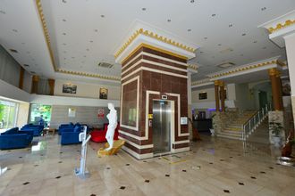 其他 4 Side Aventus Hotel