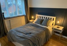 Lainnya 3 4 bedroom worker property parking