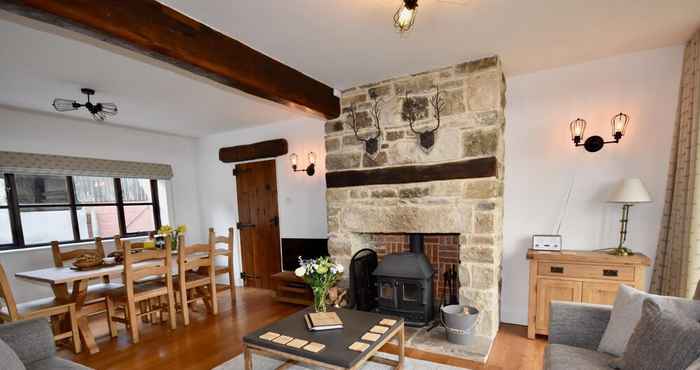 Others Tithe is a Stunning Barn Conversion Close to Ryde Sleeps 6