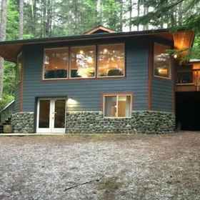 Primary image 1 Mt Baker Lodging Cabin 29 - Sleeps 11, Whatcom County Villas