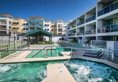 Others 4 2BR Coolum Beach Rooftop Terrace Spa Tennis Pool