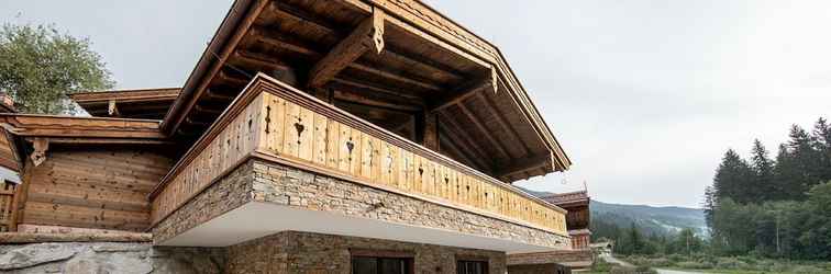 Lainnya Luxury Chalet with 2 Bathrooms near Small Slope