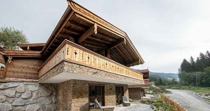 Others Luxury Chalet with 2 Bathrooms near Small Slope