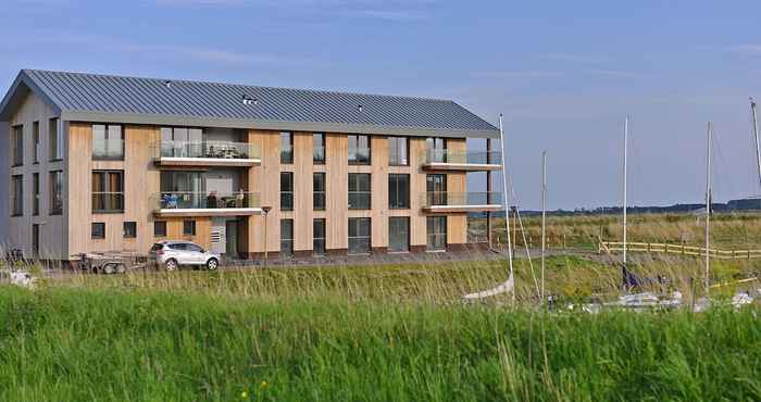 Others New and Tasteful Apartment With a Panoramic View Over the Marina