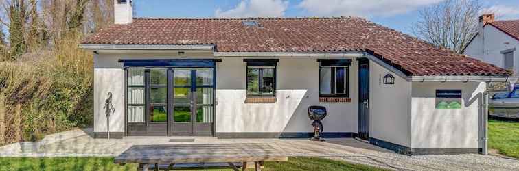 Others Inviting Holiday Home in Heuvelland With Garden