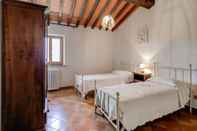 Others Lush Farmhouse in Gambassi Terme-fi With Tennis Court