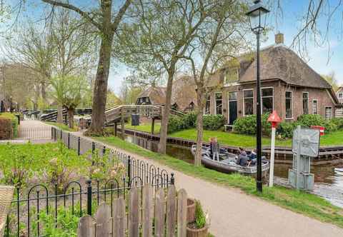 อื่นๆ Wonderful Mansion in Giethoorn near Museum with Terrace