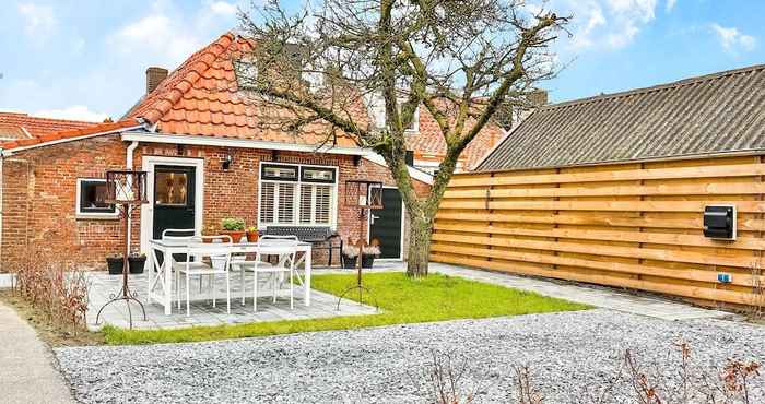 Others Luxury Original and Remodeled Mudflat House in Friesland Next to the Wadden sea