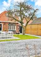 Imej utama Luxury Original and Remodeled Mudflat House in Friesland Next to the Wadden sea