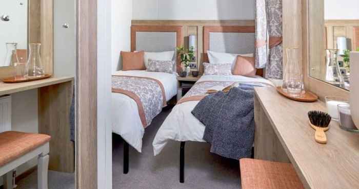 Khác Captivating Bluebell Lodge 2-bed Cotswolds Caravan